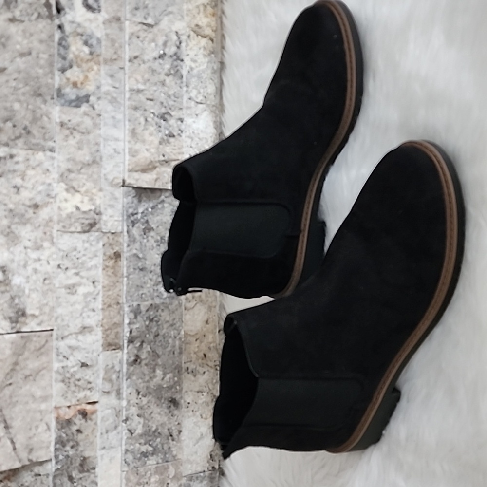 Kensie Black Suede Chelsea Ankle Boots